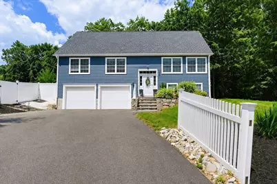 7 Tabor Rd, Uxbridge, MA 01569 - Photo 1