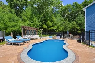 7 Tabor Rd, Uxbridge, MA 01569 - Photo 2