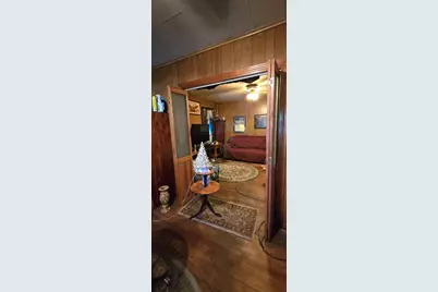20 Rathburn St, Chicopee, MA 01020 - Photo 22