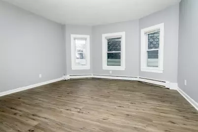 25 W Wyoming Ave #6, Melrose, MA 02176 - Photo 8
