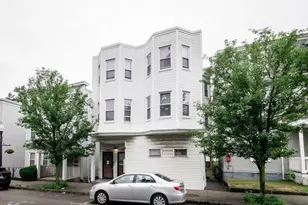 25 W Wyoming Ave, Melrose, MA 02176 - Photo 2