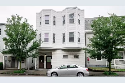 25 W Wyoming Ave #6, Melrose, MA 02176 - Photo 1