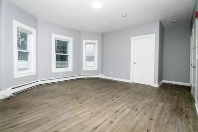 25 W Wyoming Ave #6, Melrose, MA 02176 - Photo 6