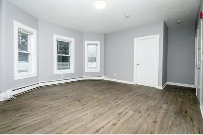 25 W Wyoming Ave #6, Melrose, MA 02176 - Photo 6