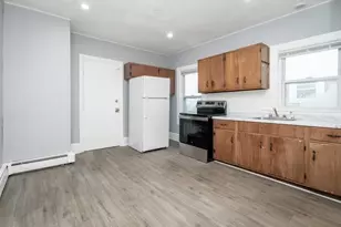 25 W Wyoming Ave, Melrose, MA 02176 - Photo 2