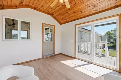 12 Lawrence St, Milford, MA 01757 - Photo 10