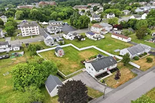 12 Lawrence St, Milford, MA 01757 - Photo 38