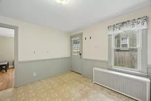 29 Courtland St, Worcester, MA 01602 - Photo 14