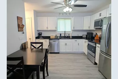 86 Edwards St, Fitchburg, MA 01420 - Photo 4