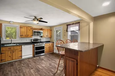 339 Auburn St, Bridgewater, MA 02324 - Photo 4