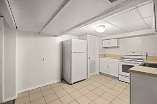 339 Auburn St, Bridgewater, MA 02324 - Photo 24