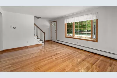 1534 Donohue Rd, Chicopee, MA 01020 - Photo 10
