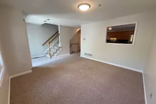 85 Fort Hill Ave, Lowell, MA 01852 - Photo 4