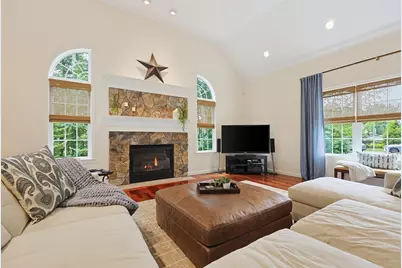 10 Weston Ave, Foxboro, MA 02035 - Photo 14