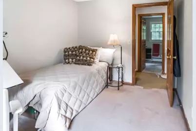 31 Golden Dr, Northampton, MA 01062 - Photo 18
