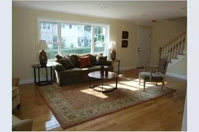 3 Oakley Rd #3, Watertown, MA 02472 - Photo 2
