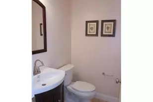 3 Oakley Rd, Watertown, MA 02472 - Photo 8