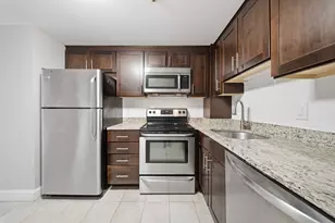 175 Quincy Shore Dr, Quincy, MA 02171 - Photo 4