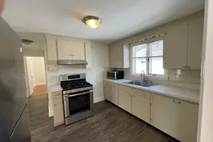 36 Barstow St, Salem, MA 01970 - Photo 2