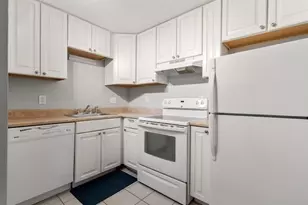 47 Mystic St, Arlington, MA 02474 - Photo 4