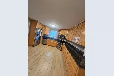 84 Valmor St, Worcester, MA 01604 - Photo 16