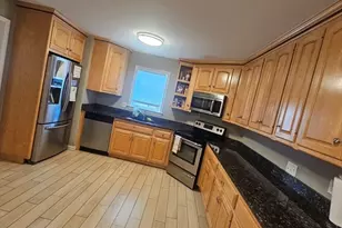 84 Valmor St, Worcester, MA 01604 - Photo 16