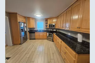 84 Valmor St, Worcester, MA 01604 - Photo 2