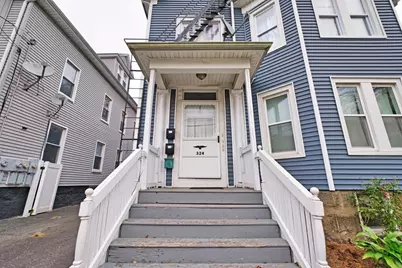 324 Cottage St, New Bedford, MA 02740 - Photo 4