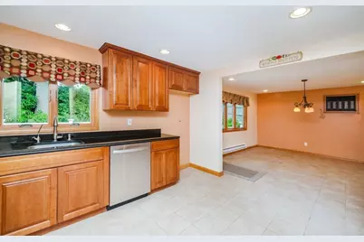 362 Hovenden Ave, Brockton, MA 02302 - Photo 10