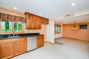 362 Hovenden Ave, Brockton, MA 02302 - Photo 10