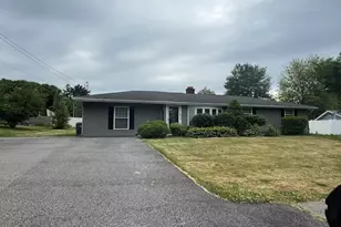 184 Richard Rd, Braintree, MA 02184 - Photo 2
