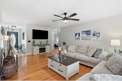 381 N Liberty St, Belchertown, MA 01007 - Photo 4