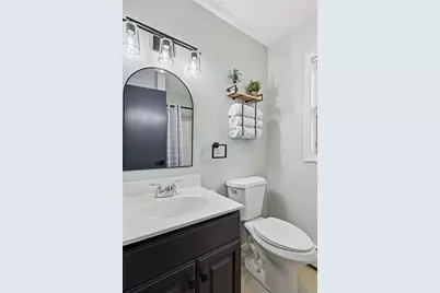 381 N Liberty St, Belchertown, MA 01007 - Photo 14