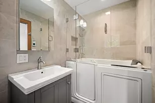 378 Columbus Ave, Boston, MA 02116 - Photo 14