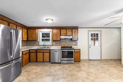 99 Swansom Rd, Swansea, MA 02777 - Photo 10