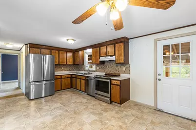 99 Swansom Rd, Swansea, MA 02777 - Photo 16