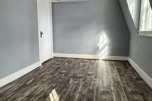 23 Trafalgar Sq, Barre, MA 01005 - Photo 14