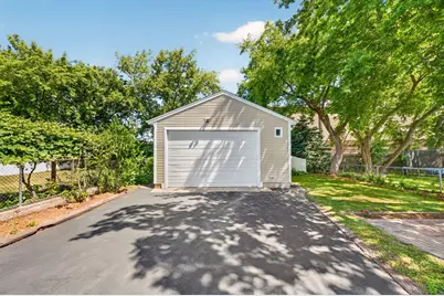 81 Sylvia Street, New Bedford, MA 02745 - Photo 6