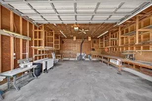 81 Sylvia St, New Bedford, MA 02745 - Photo 14