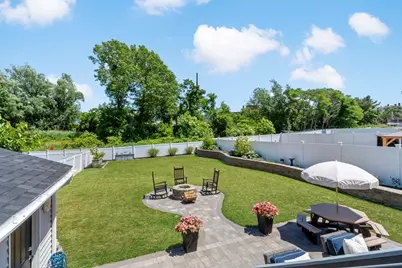 670 Bay St, Fall River, MA 02724 - Photo 36