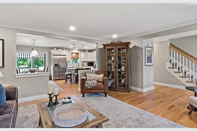 670 Bay St, Fall River, MA 02724 - Photo 6
