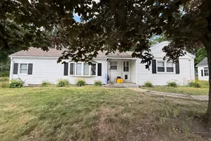 44 Glenside Ave, Billerica, MA 01821 - Photo 2