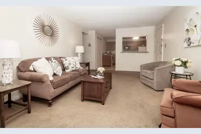 74 Beach St #6-8, Woburn, MA 01801 - Photo 4