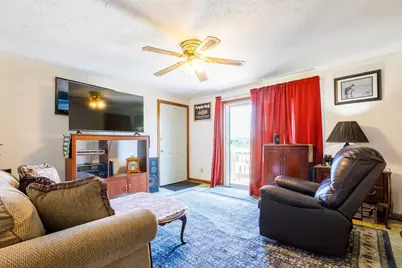 170 Perry Ave #3A, Worcester, MA 01610 - Photo 6