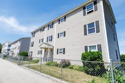 170 Perry Ave #3A, Worcester, MA 01610 - Photo 2