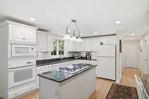 20 Emerald St, Tyngsborough, MA 01879 - Photo 20