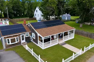 10 Ash St, Fairhaven, MA 02719 - Photo 2