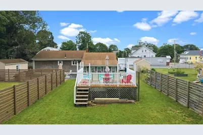 10 Ash St, Fairhaven, MA 02719 - Photo 34