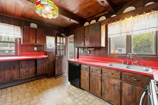 73 Chestnut St, Fairhaven, MA 02719 - Photo 14