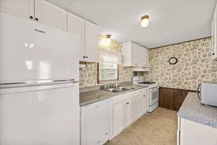8 Thayer Dr, Taunton, MA 02780 - Photo 16